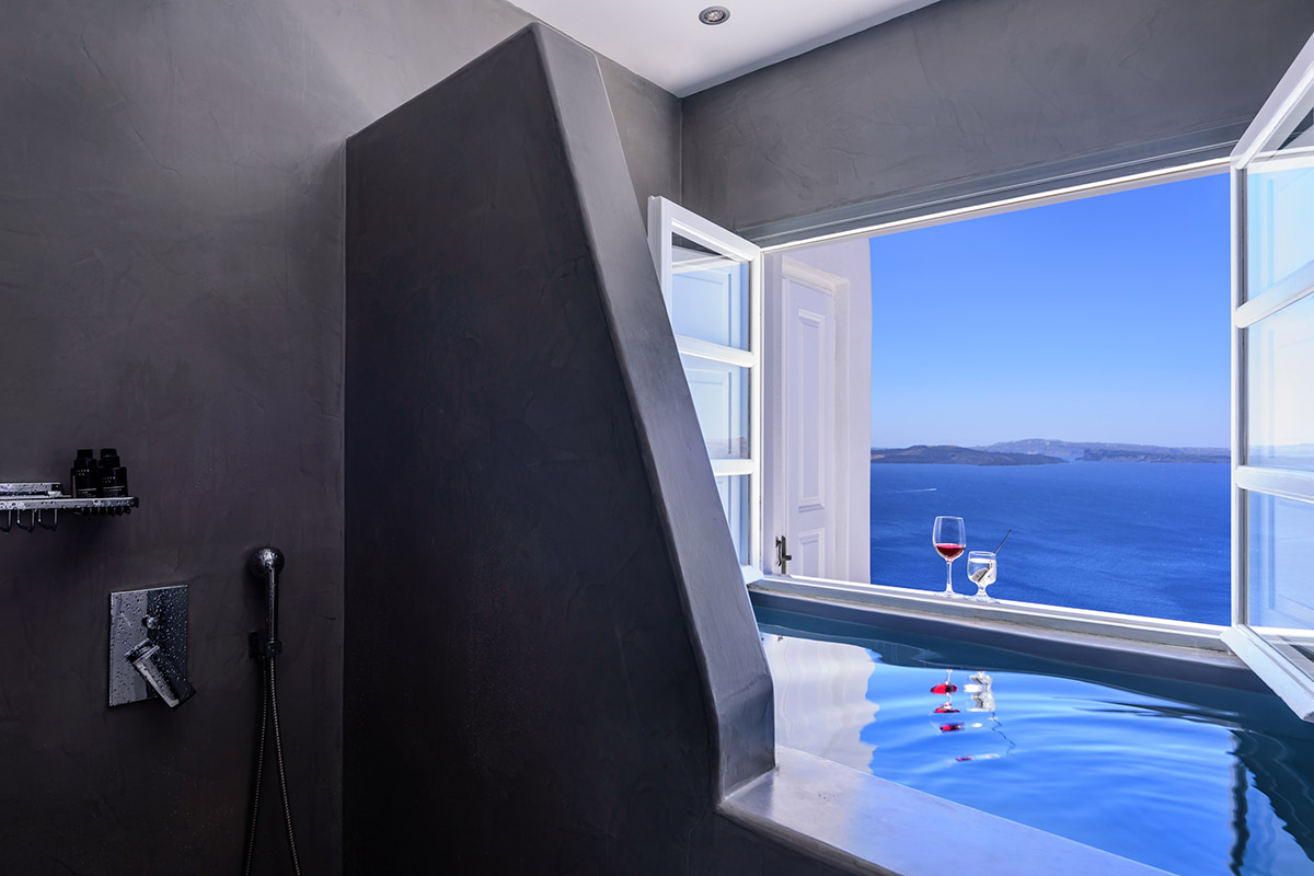 Thirea Santorini Studios – Bathroom with View